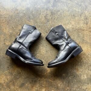 Beautiful Vintage Red Wings Black Leather cowboy boots